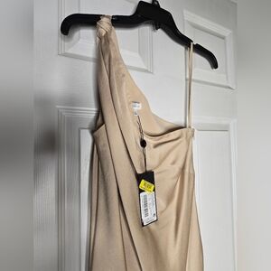 NWT! GIANNI BINIElegant One-Shoulder Cream Dress. Sz. 2